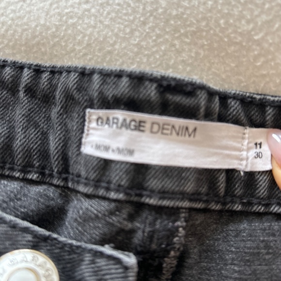 Black Jean shorts mom fit - Picture 3 of 3